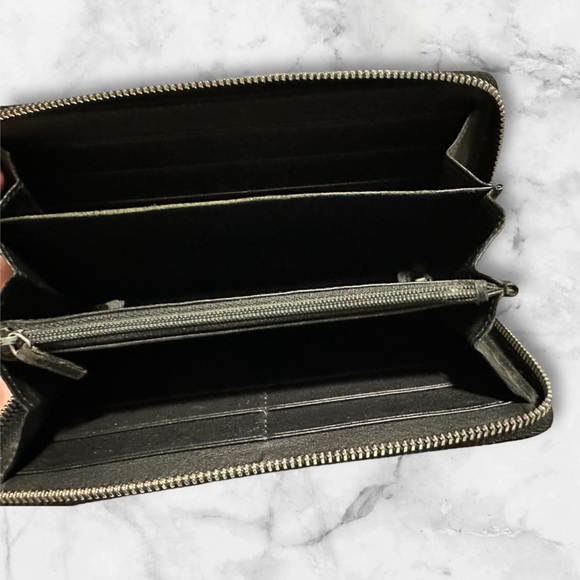 Gucci Guccissima Zippy Wallet - Picture 10 of 11